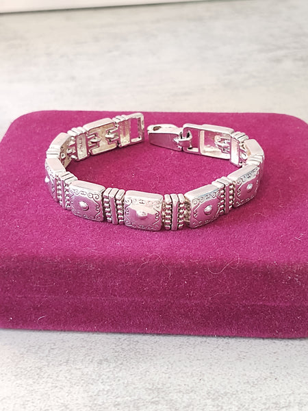 Panel Swirl Design Bracelet Silver Tone Magnetic Clasp 7 Inch - Lot P4