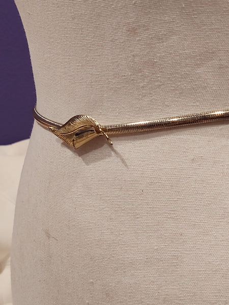 Vintage 80’s Gold Tone Stretch Snake Chain Belt Leaf Closure