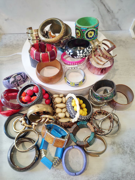 Box Of Bracelets Jewelry Wearable & Craft Jar Vintage To Now Reuse - Lot B35