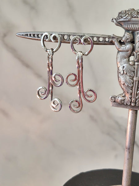 2 Pair Earrings Dangle Silver Tone Vintage To Now – Lot P45