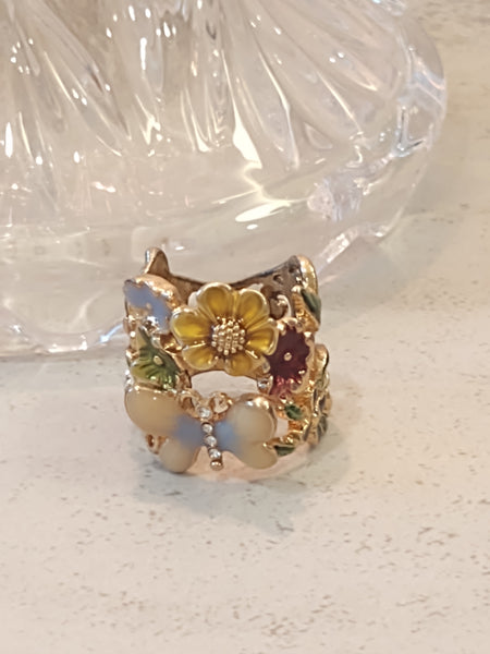 Enamel Butterfly Ring Gold Tone Size 7.5 – P109