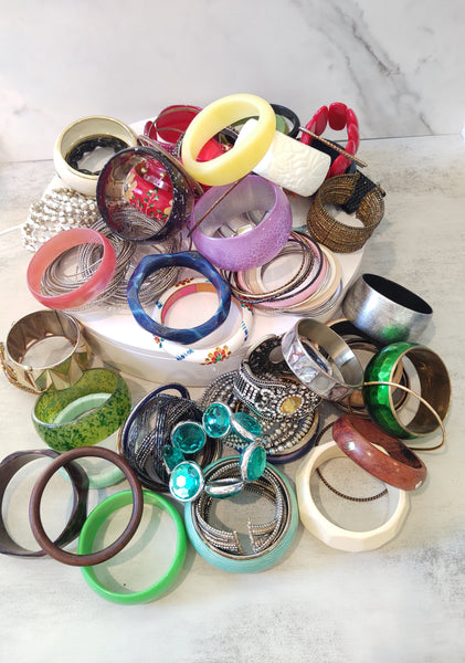 Box Of Bracelets Wearable & Craft Vintage To Now Reuse Grab Bag - Lot B34