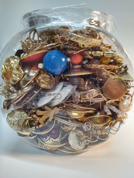 All EARRINGS Craft Jewelry Jar Vintage To Now Reuse Repurpose Grab Bag Harvesting - Lot B20