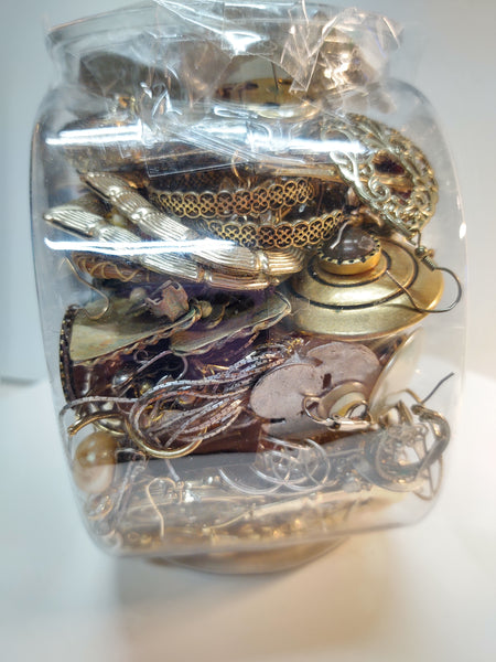 All EARRINGS Craft Jewelry Jar Vintage To Now Reuse Repurpose Grab Bag Harvesting - Lot B20