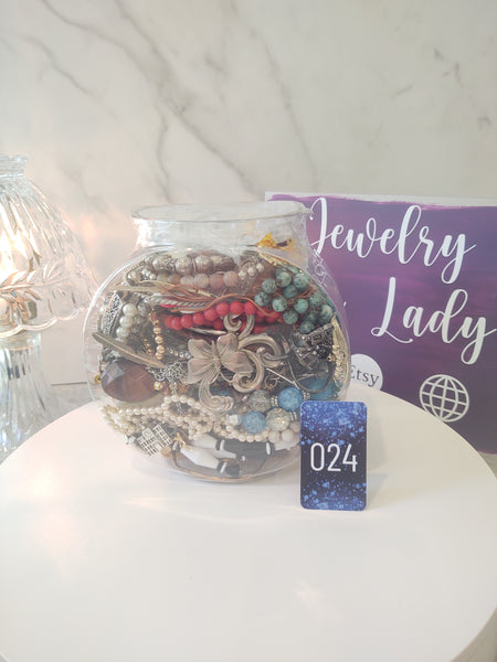 Craft Jewelry Vintage To Now Reuse Repurpose Grab Bag Harvesting - Lot B24