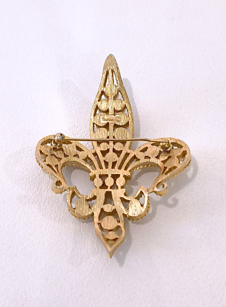 Vintage Crown Trifari Fleur de lis Pearl Brooch – P35