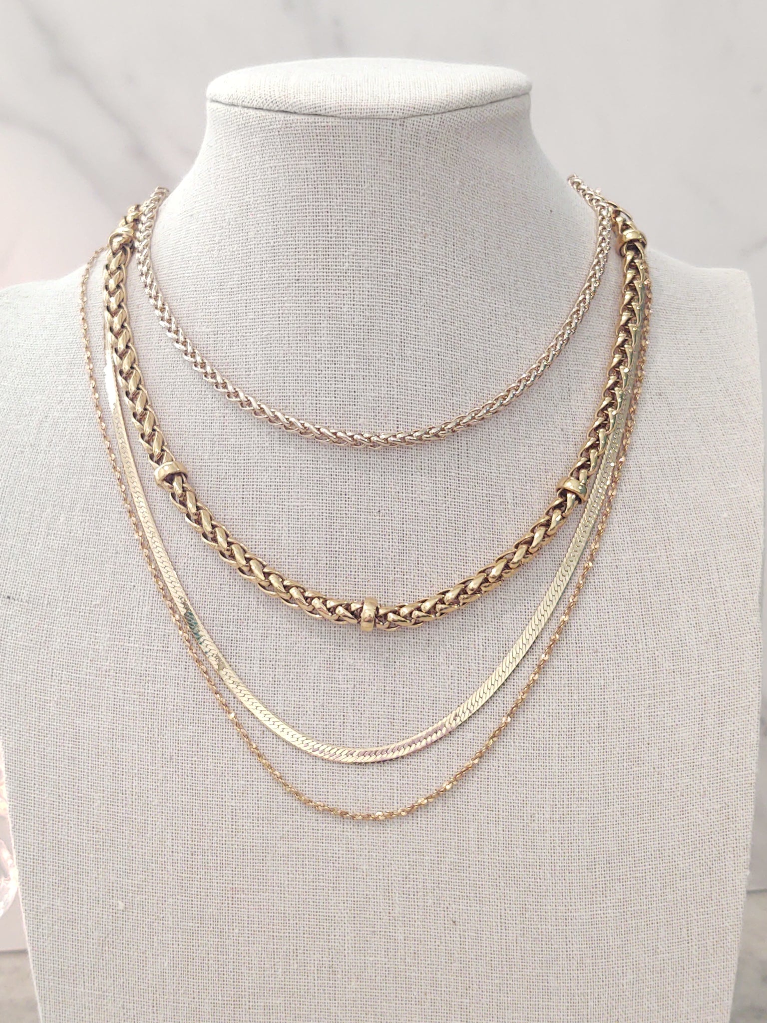 4 Pc Set Vintage Gold Tone Necklaces – Lot P177