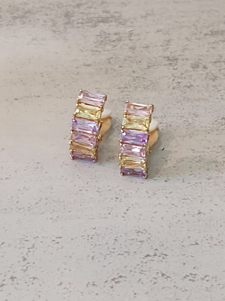 Vtg CZ Purple Pink Yellow Cut Crystal Clip On Gold Tone Earrings Vintage Pastel – Lot P19