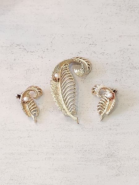 Set Vtg Feather Earrings & Brooch Gold Tone Jewelry – Lot P24