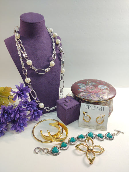 Jewelry Box With Wearable Jewelry Included Porcelain – P118