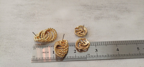 2 Pair Vtg Rope Design Pierced Earrings Gold Tone Jewelry – P32