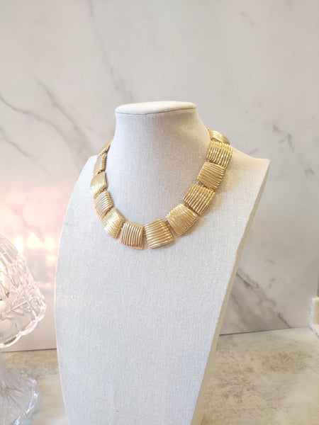 Collar Necklace Gold Tone Fashion Jewelry 15" + 2" Inch – Lot P81