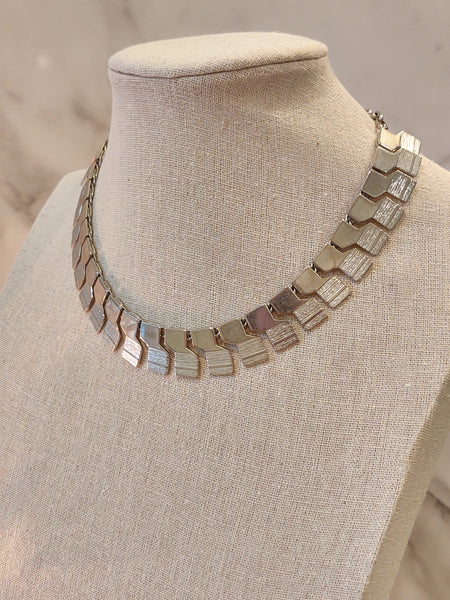 Vtg Necklace Silver Tone Cleopatra Collar Choker 15” – P91
