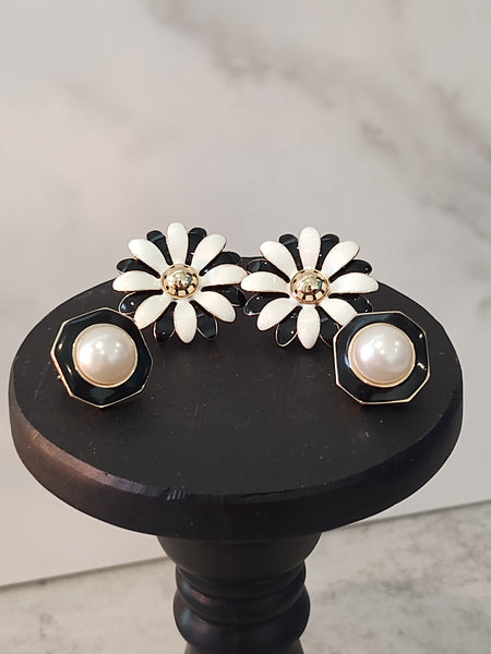 2 Pair Vtg Earrings Daisy Flower & Pearl Jewelry – Lot P37