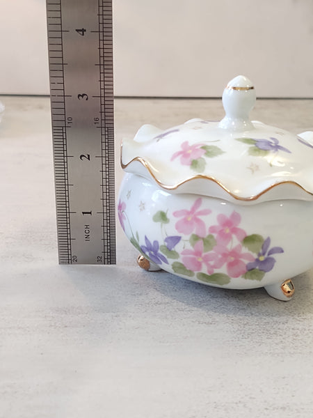 Jewelry Box With Wearable Jewelry Included Porcelain – P117