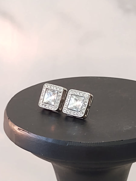 Crystal Stud Pierced Earrings Clear Silver Tone – Lot P72