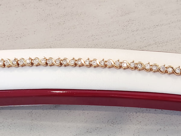 Vtg AVON Tennis Bracelet Gold Tone Signed 7" - Lot P65