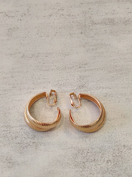 Large Double Hoop Clip On Earrings Gold Tone Fashion Jewelry – Lot P70