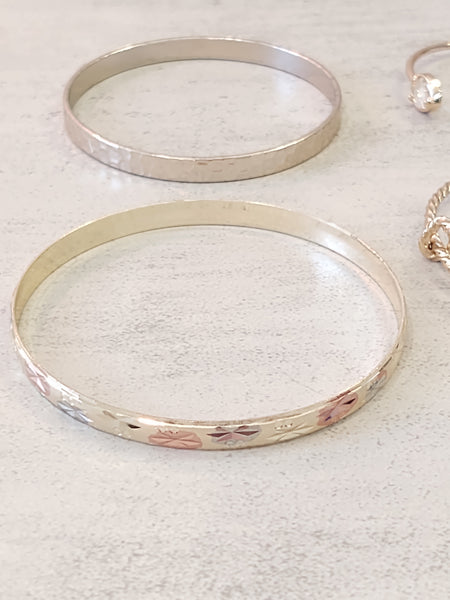 4 Pcs Bracelet Lot Gold Tone Bangles – Lot P61