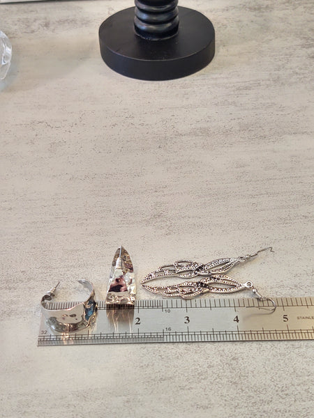 2 Pair Earrings Pierced Silver Tone Dressy or Casual – Lot P73