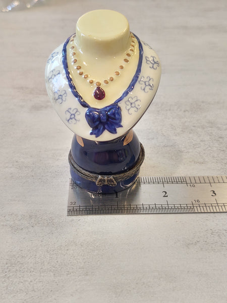 Hinged Lady Bust Trinket Jewelry Box With Necklace – P112