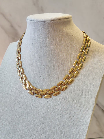 Collar Necklace Gold Tone Fashion Jewelry 17 Inch – Lot P66