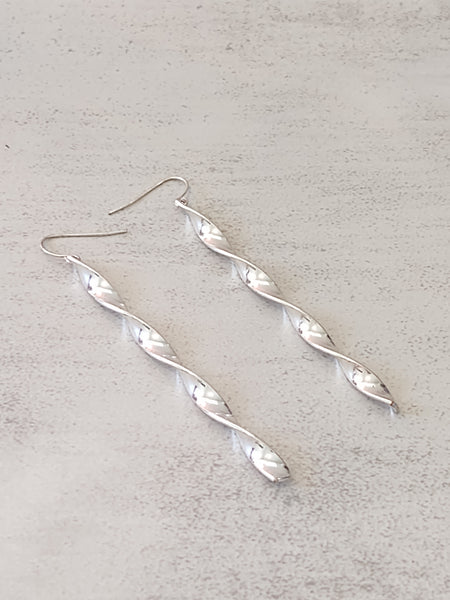 3 Pair Earrings Silver Tone Vintage To Now – Lot P43