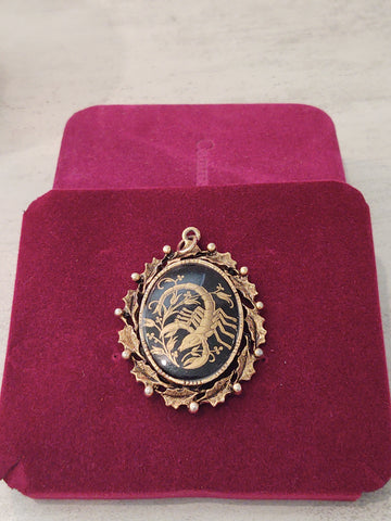 Vintage Black & Gold Scorpio Zodiac Pendant - Lot P164