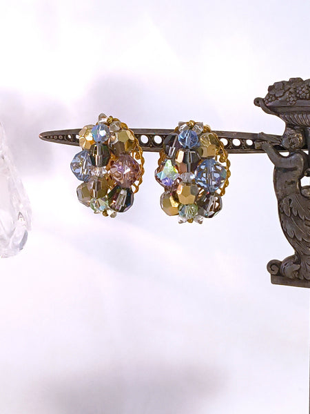 Vtg AB Cluster Clip On Earrings Gold Tone – P26