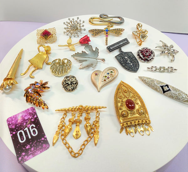 20 Pc Pins Brooch Vintage To Now Jewelry Resell Reuse Repurpose Craft Just $2 Each!- Lot 16