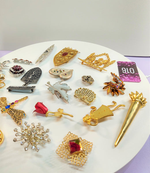 20 Pc Pins Brooch Vintage To Now Jewelry Resell Reuse Repurpose Craft Just $2 Each!- Lot 16